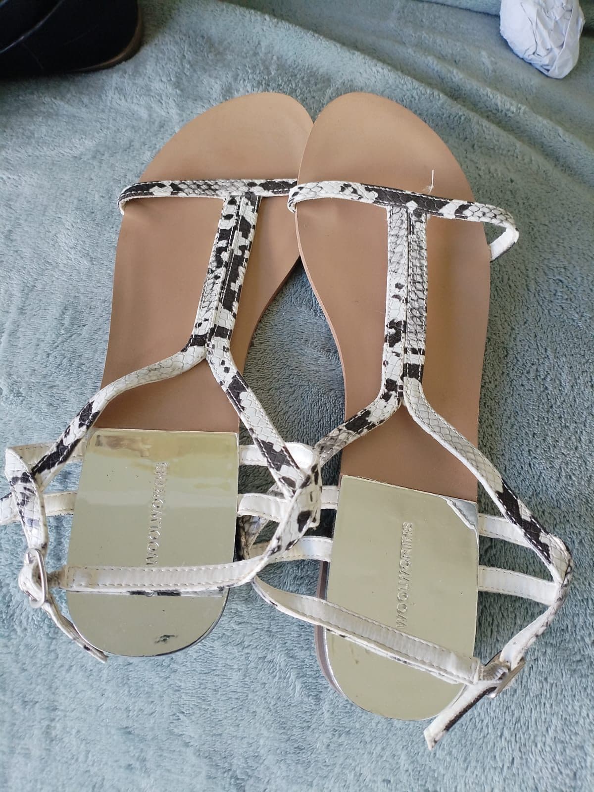 Snake print T-bar flat sandals
