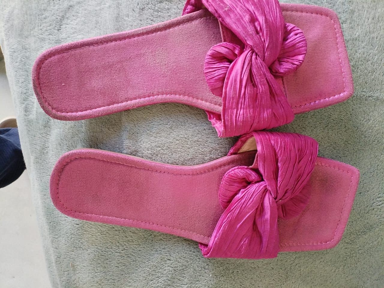 Hot pink knotted satin flat slide sandals